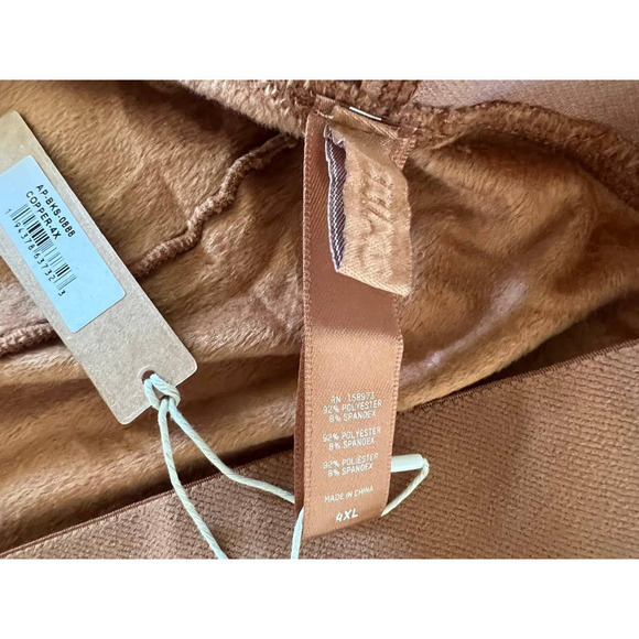 SKIMS Velour High-Waisted Bike Shorts in Copper - Picture 12 of 13